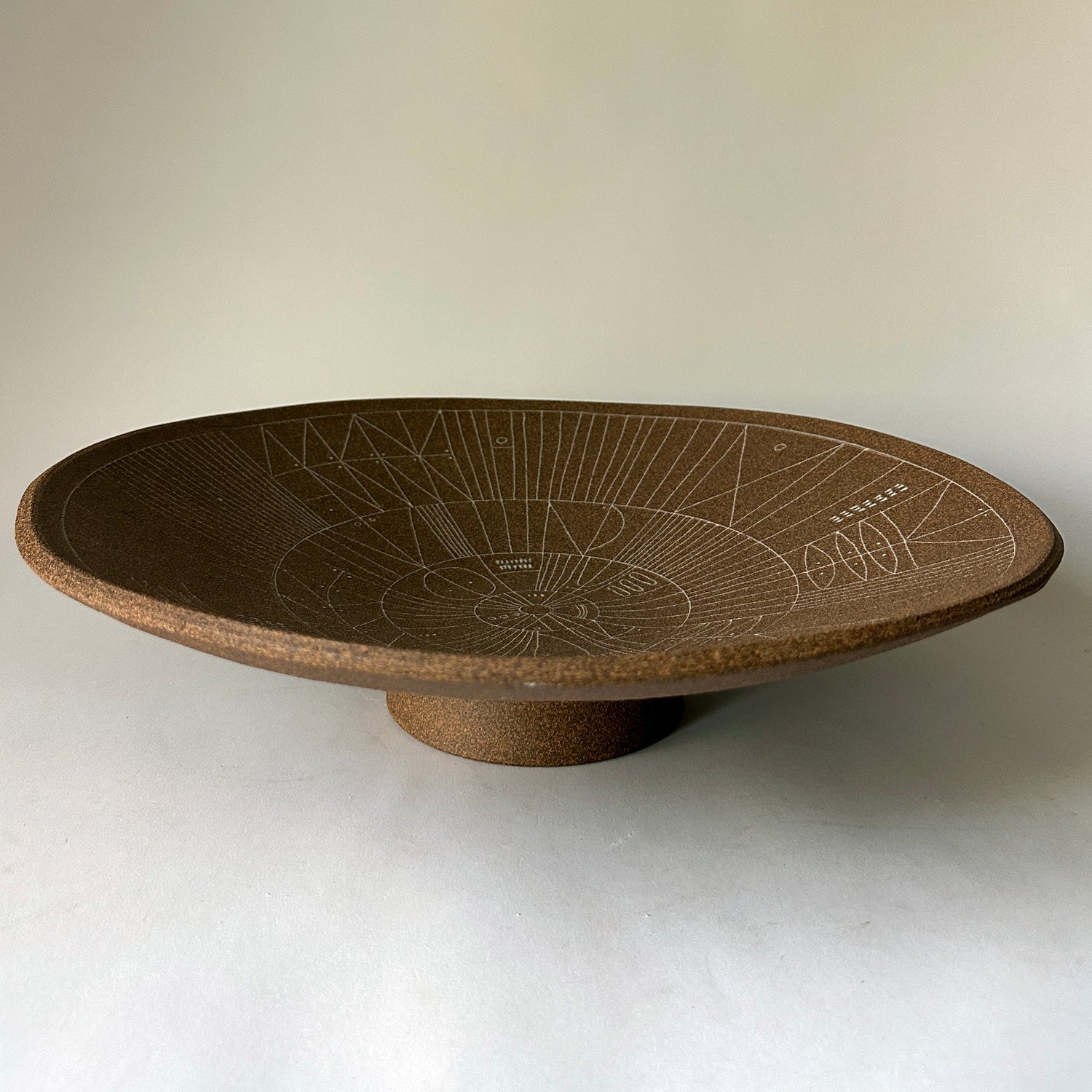 Scribe Pedestal Bowl in Capybara