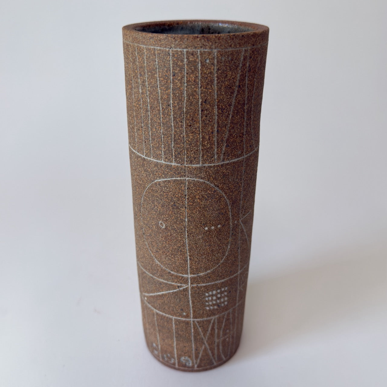 Scribe Vase in Sable