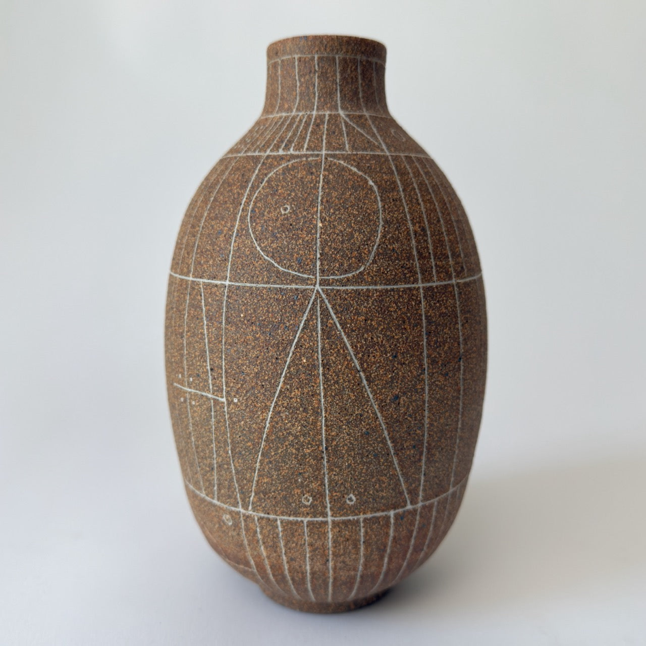 Scribe Vase in Sable