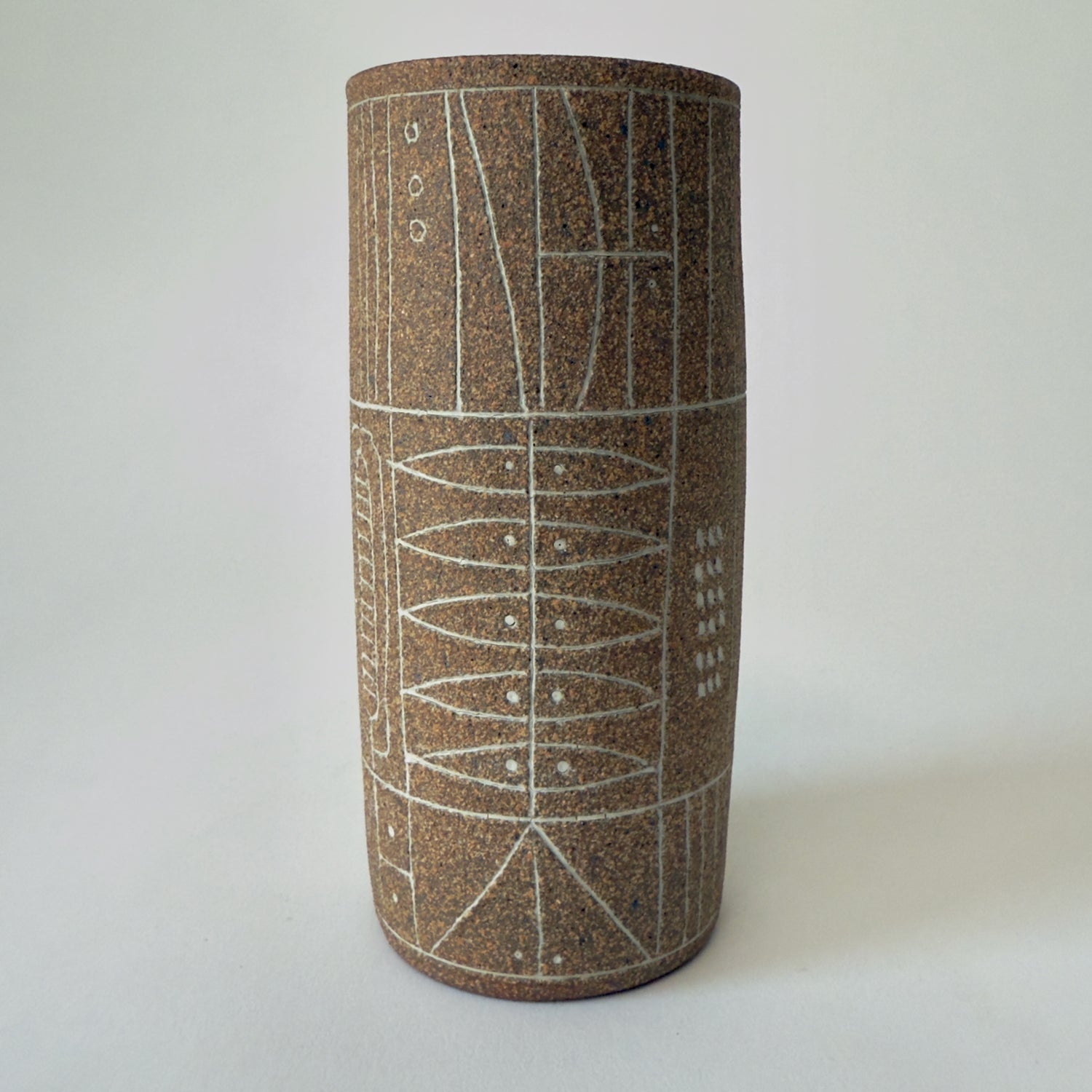 Scribe Vase in Sable