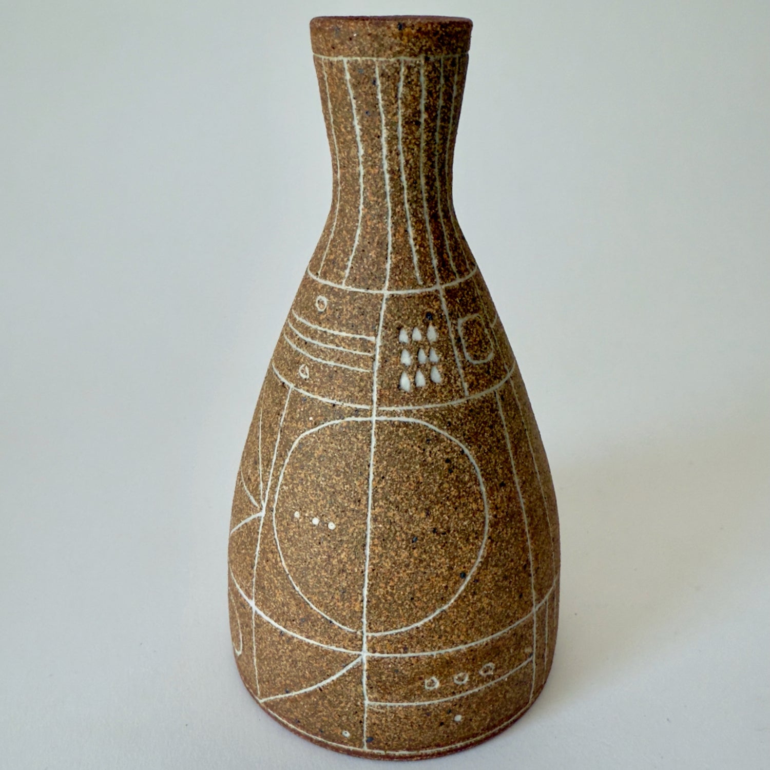 Scribe Vase in Sable
