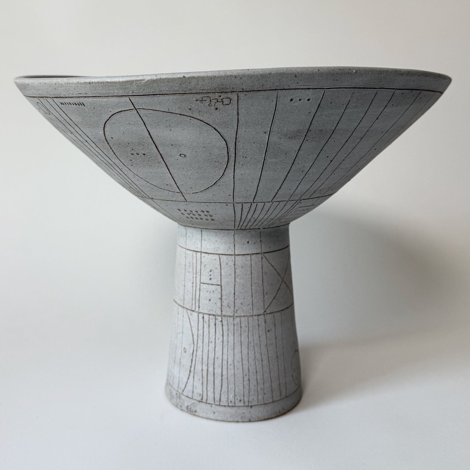 Scribe Pedestal Bowl in White