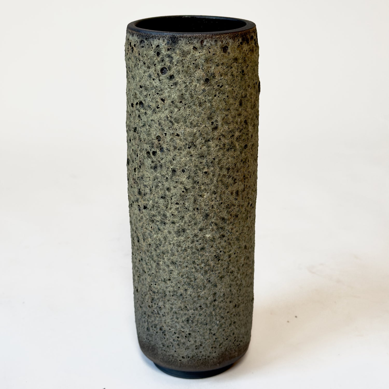 Lava Vase in Olive
