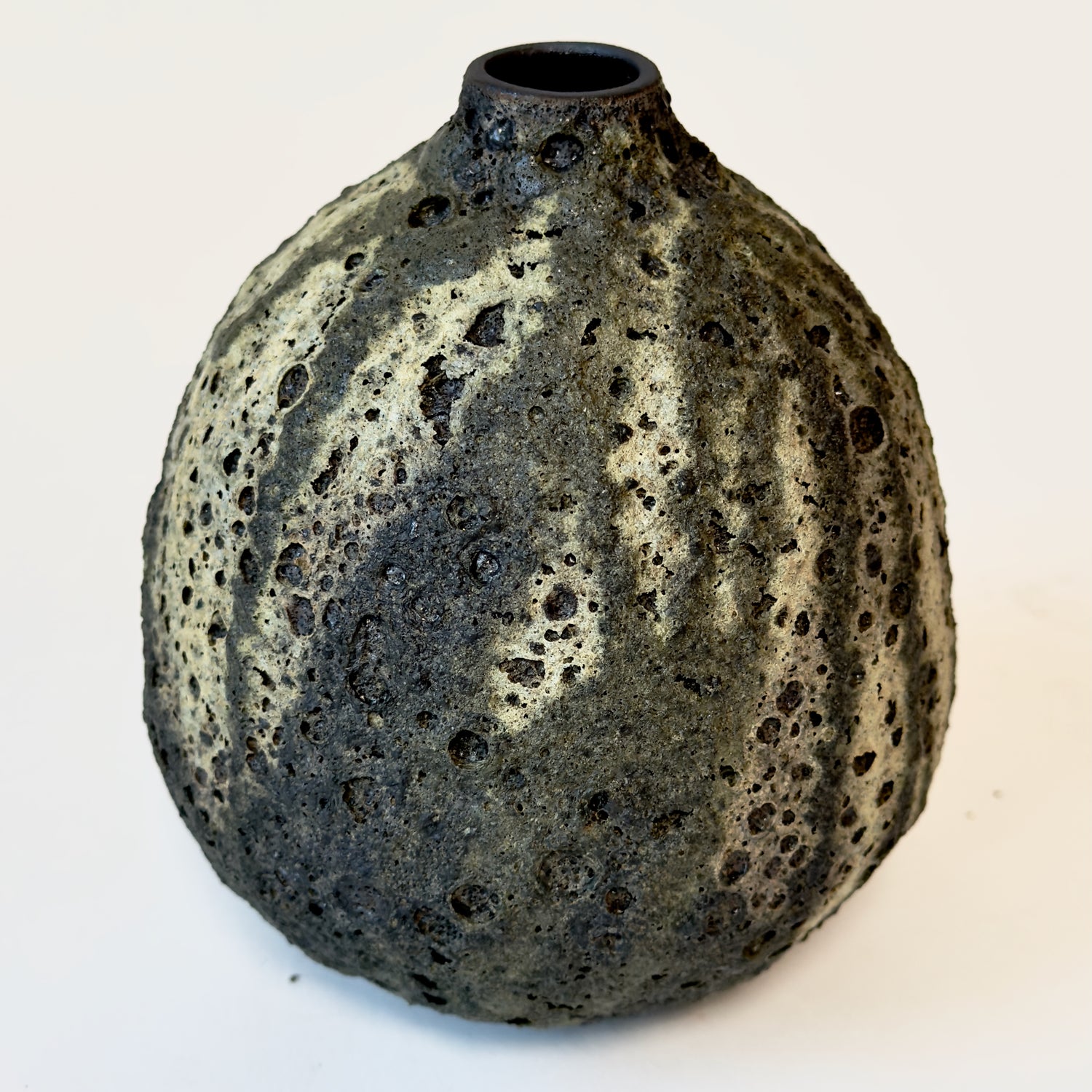 Lava Vase in Greige