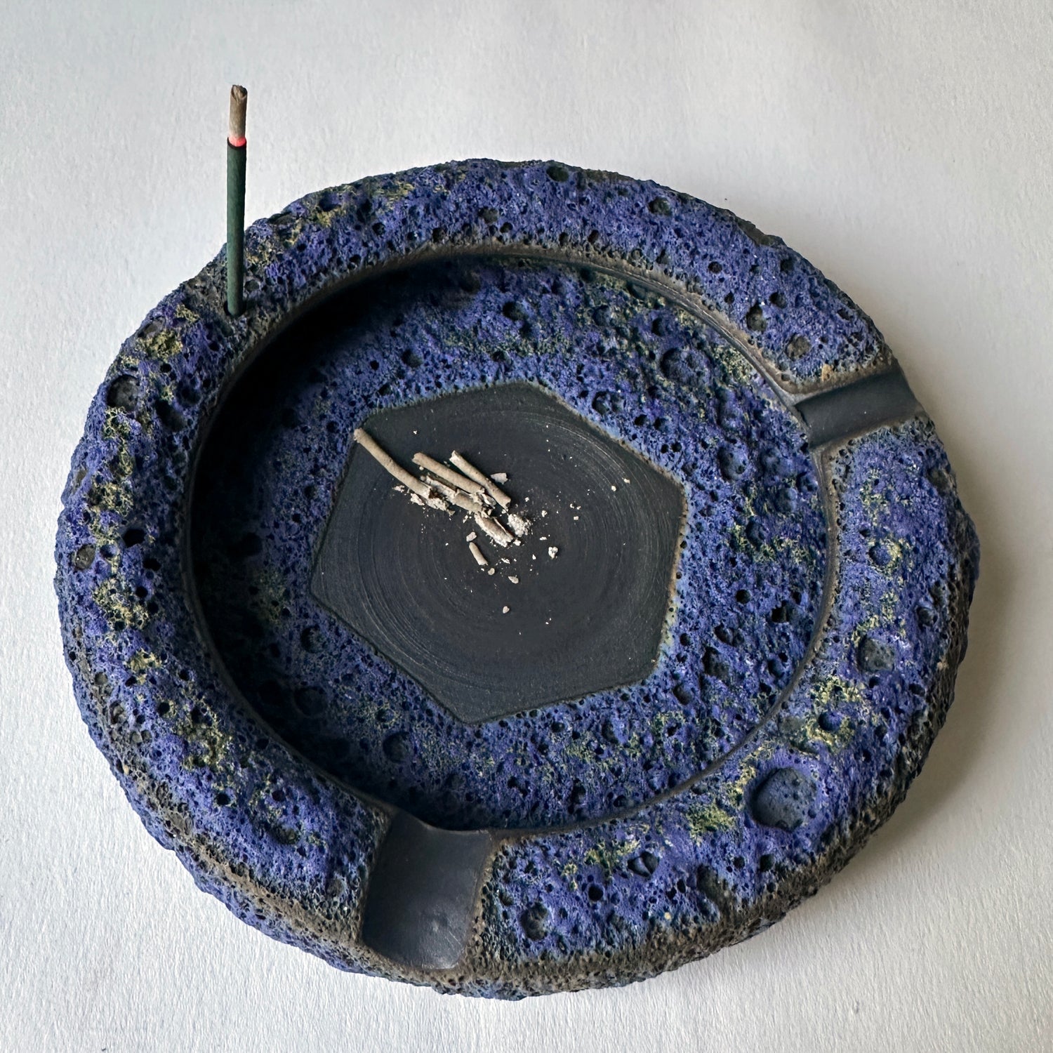 Lava Ashtray in Cobalt