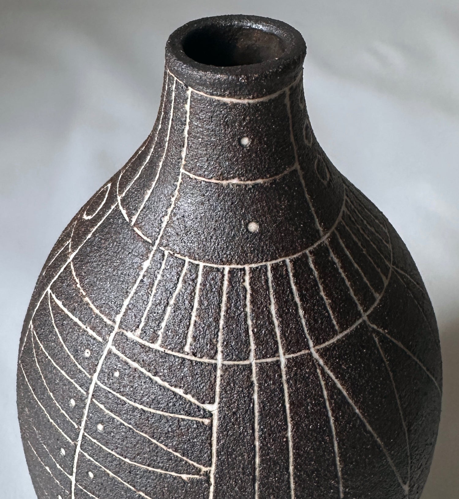 Scribe Vase in Espresso