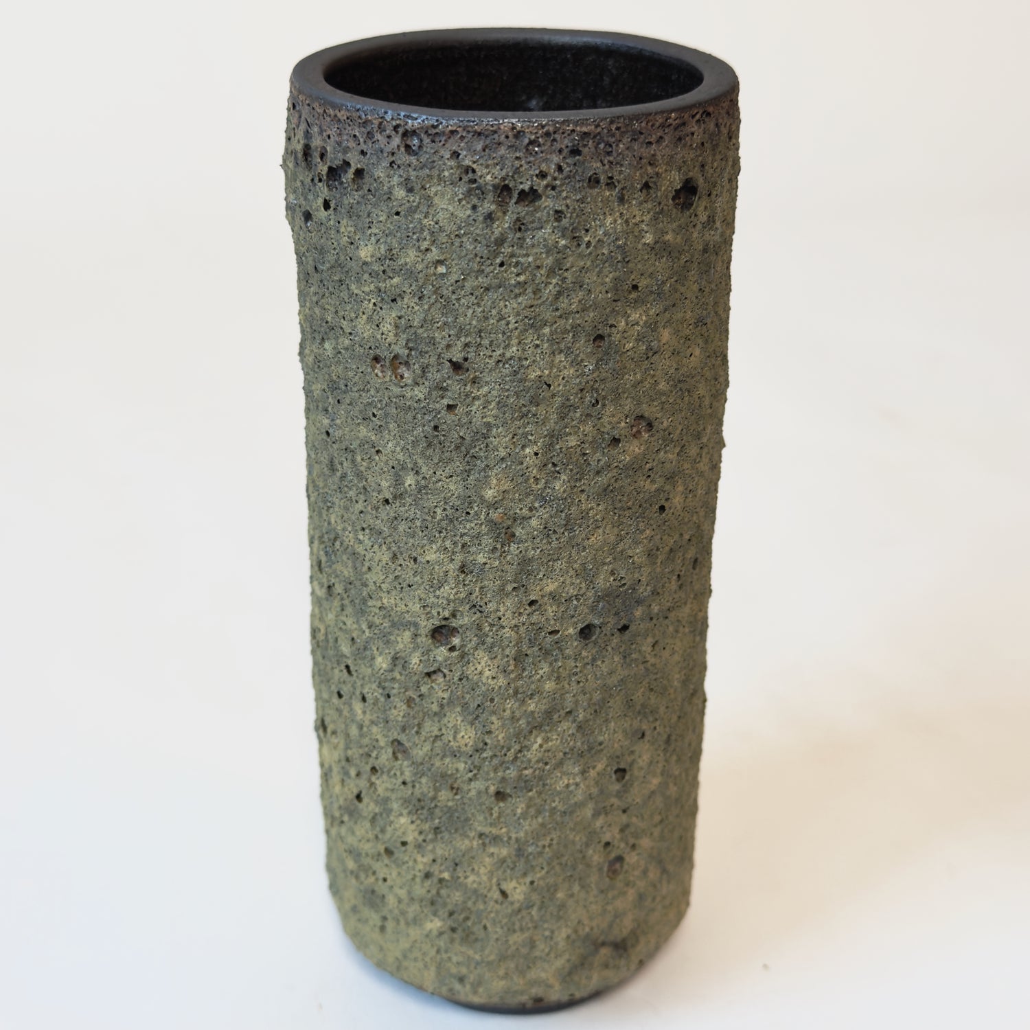 Lava Vase in Olive