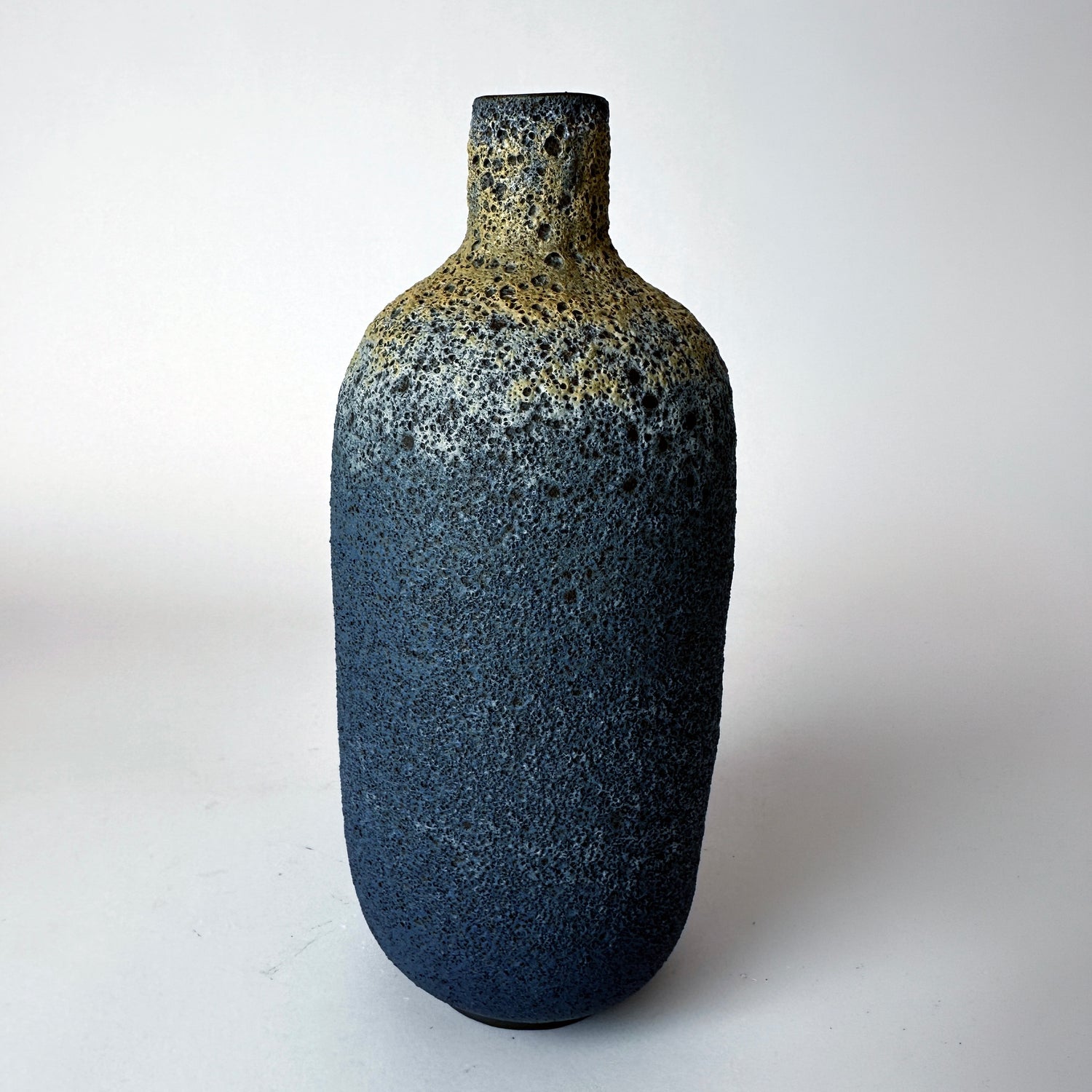 Lava Vase in Blumoss