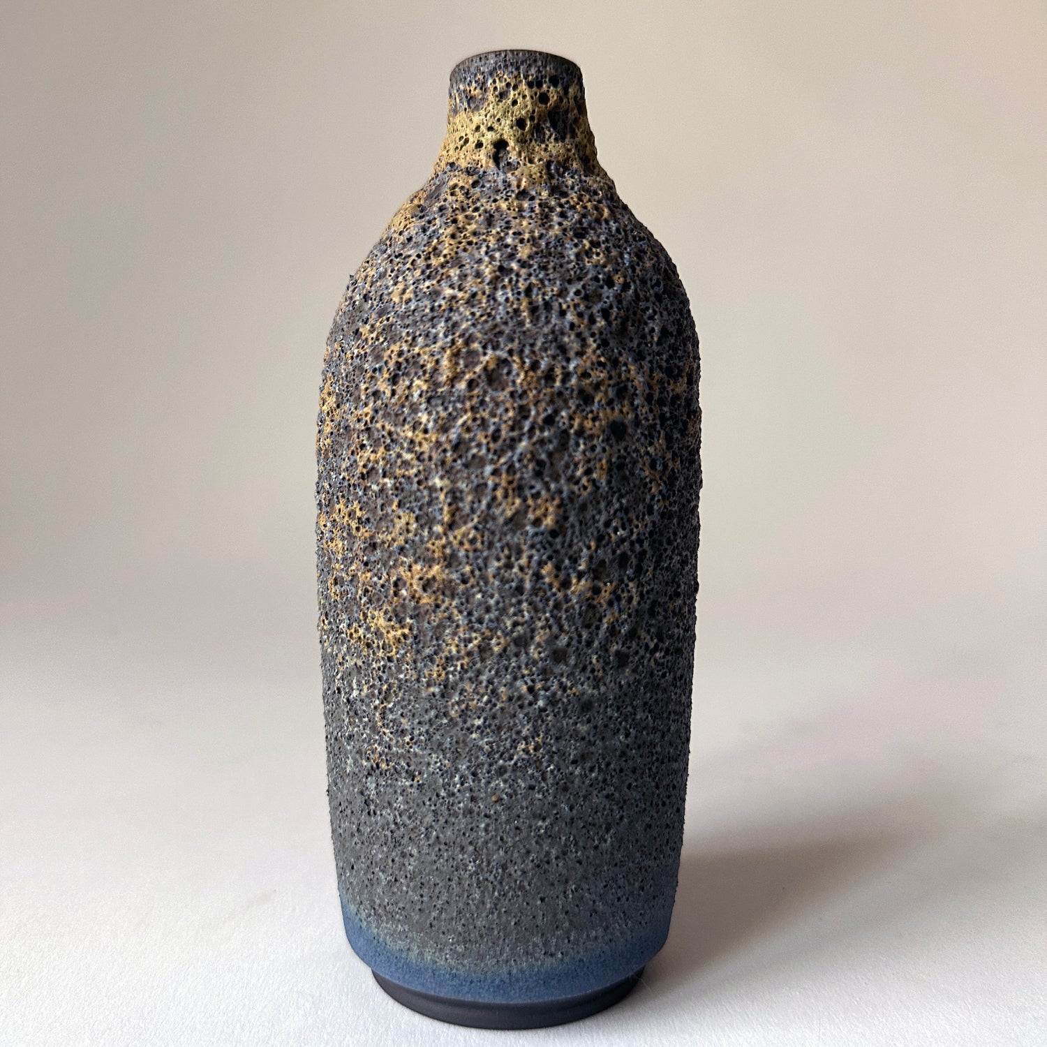Lava Vase in Blumoss