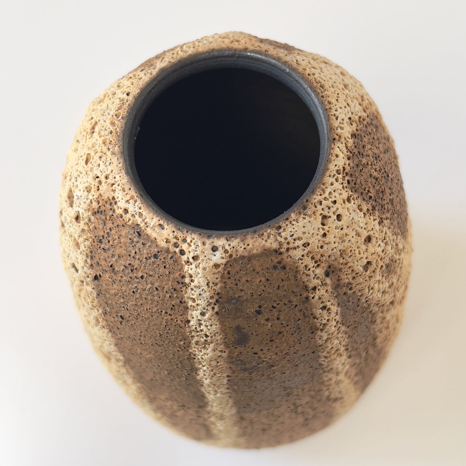 Lava Vase in Latte