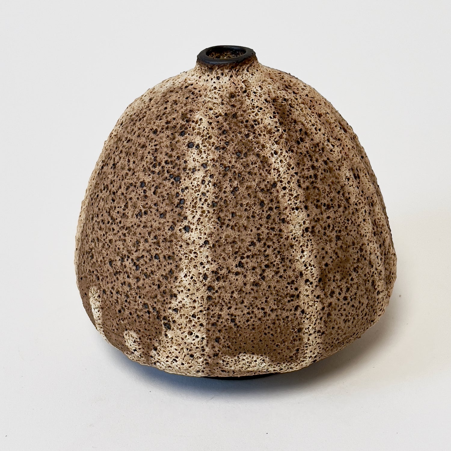 Lava Vase in Latte