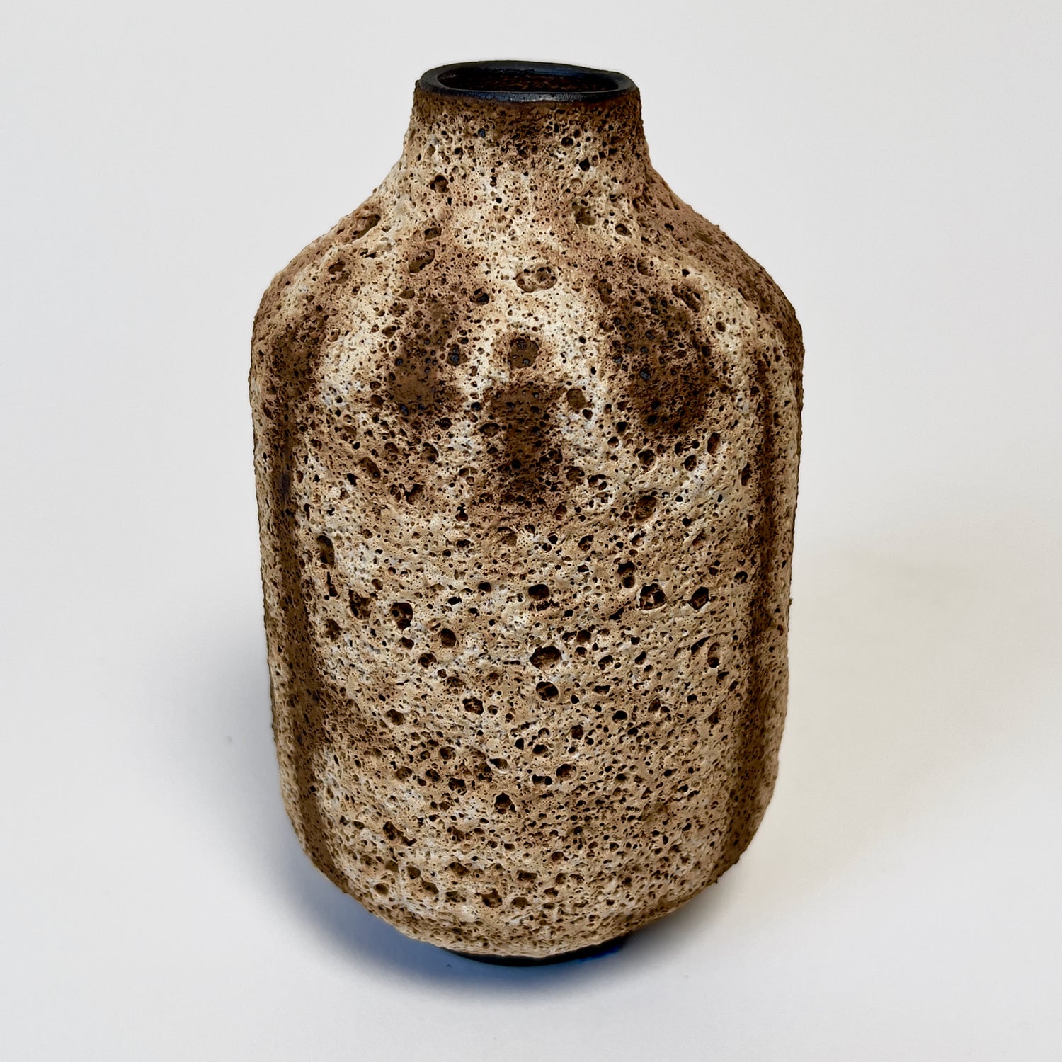 Lava Vase in Latte