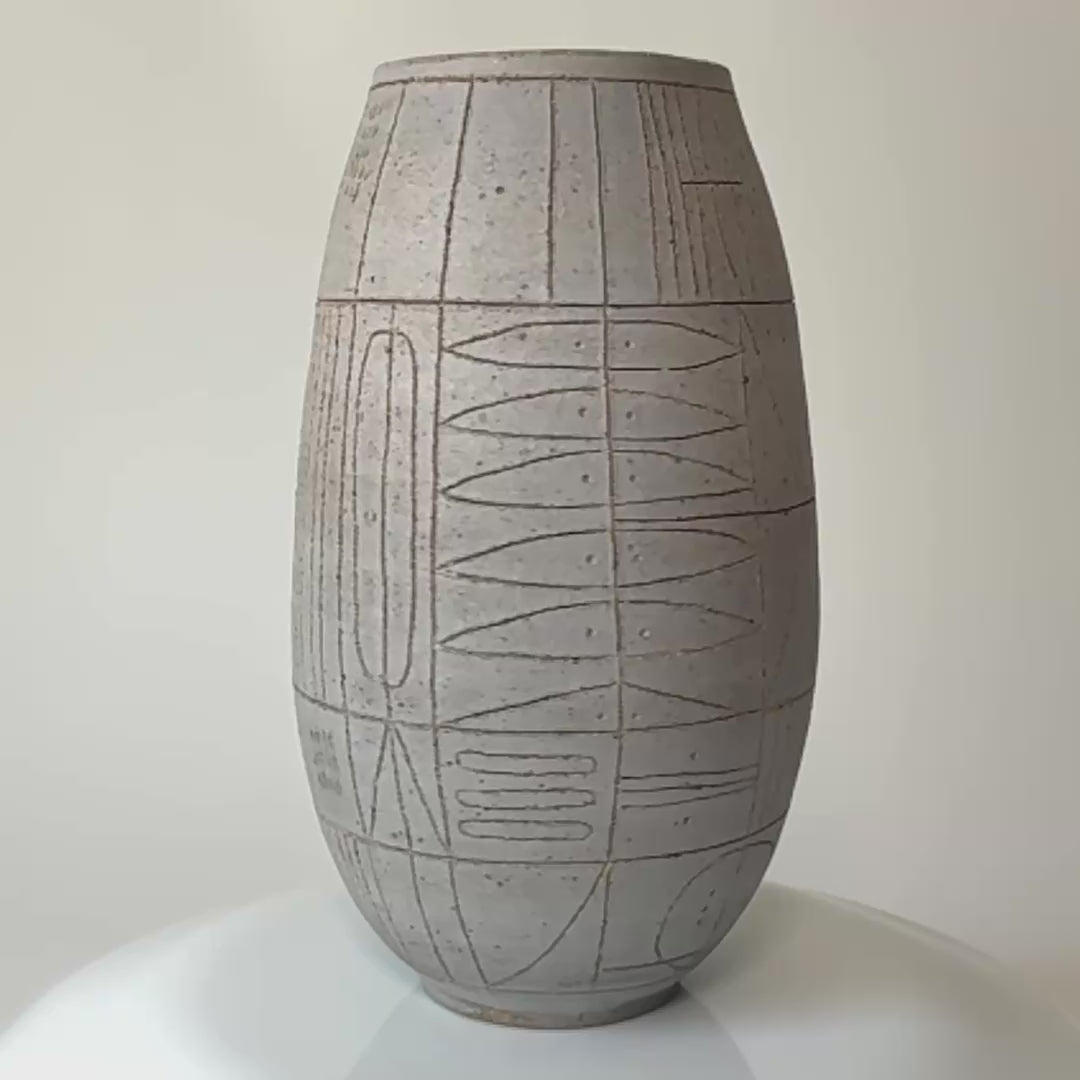 Scribe Vase in White